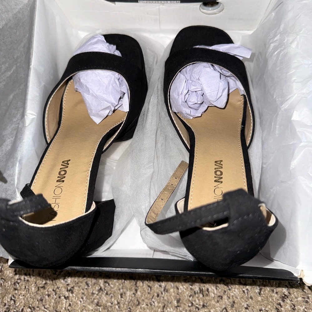 Fashion Nova Black Heels Elegant Design
